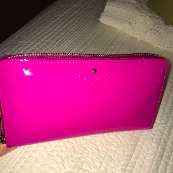 kate spade zip around wallet